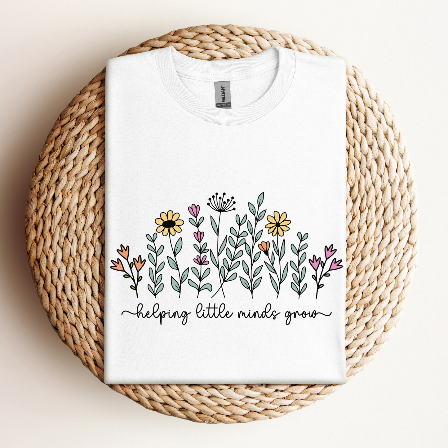 T-Shirt Helping Little Minds Grow