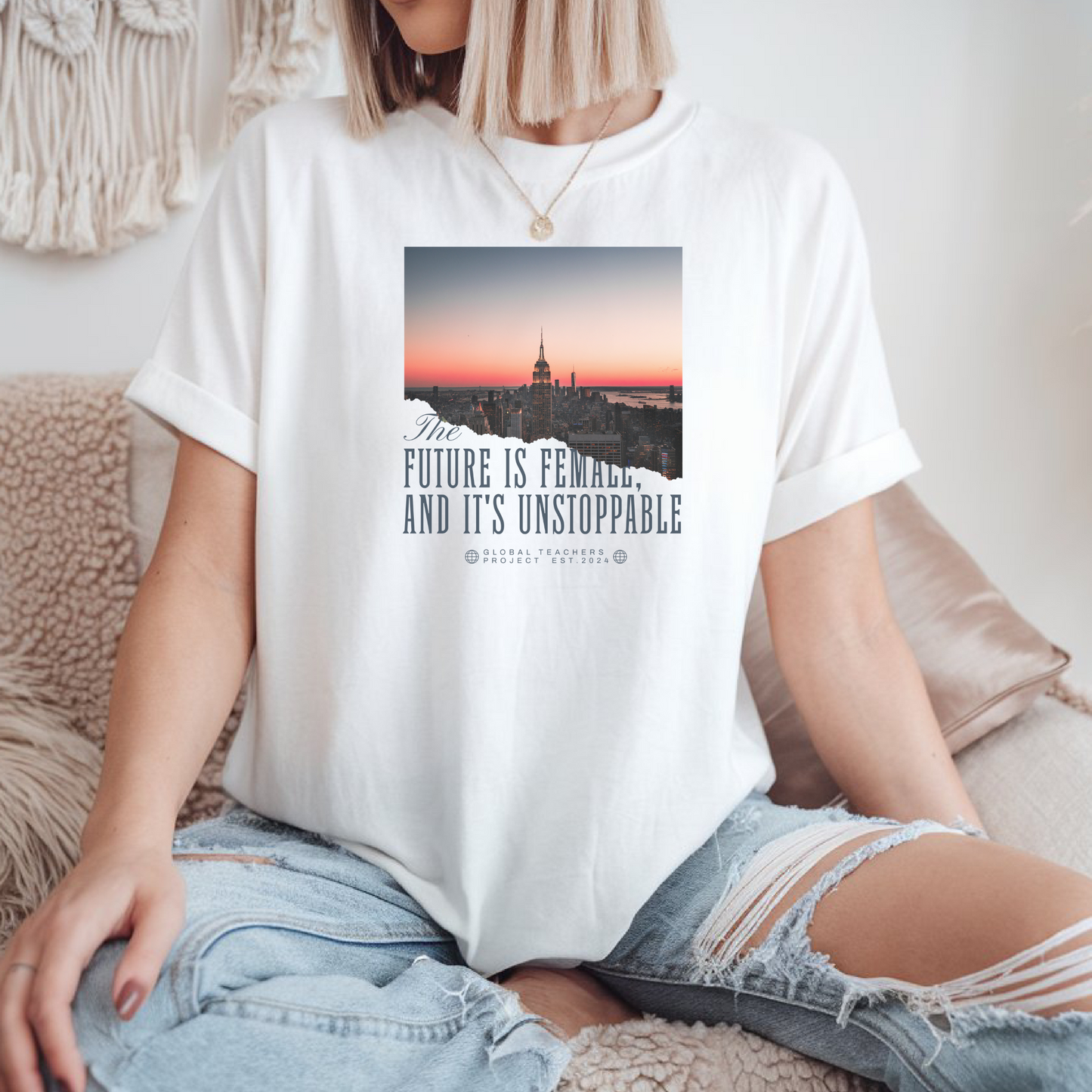 T-Shirt The Future Is Female